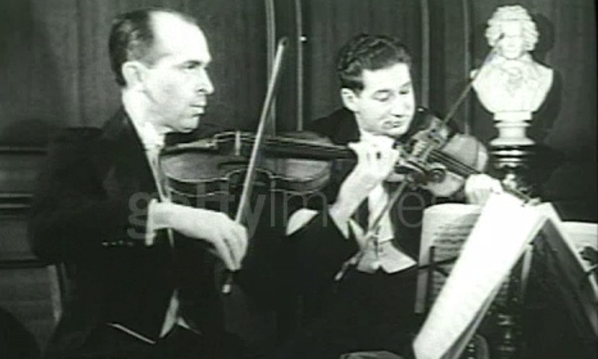 David GUILET (1er violon) et Jac GORODETSKY (2e violon)
